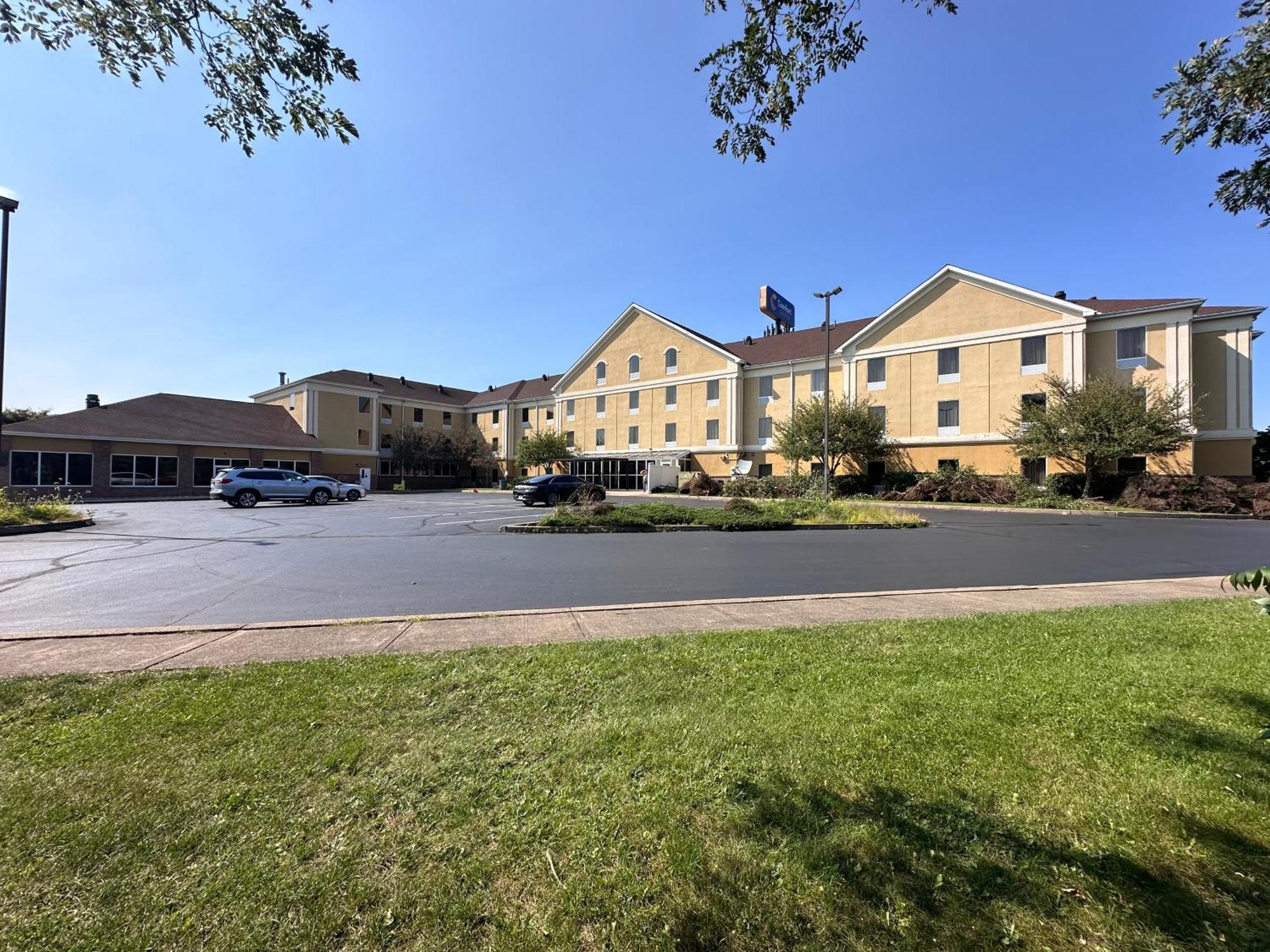 Comfort Suites Scranton Near Montage Mountain Exterior foto